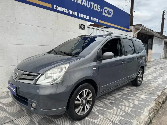Nissan Livina Grand SL 1.8 16V Flex Fuel Aut. 2014