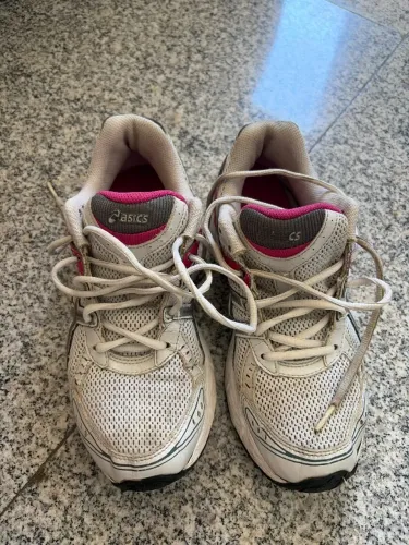 Tênis asics 