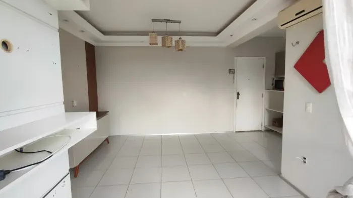 apartamento no condomínio Brisas (libera dia 10 de setembro)