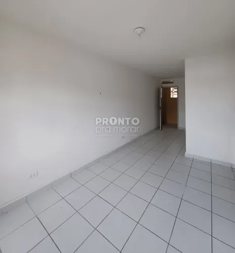 Apartamento com 2 quartos em Espinheiro