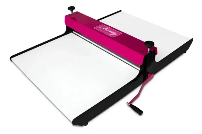 Maquina de Corte e Vinco Reforçada 70 cm com mesa - ARTMAK