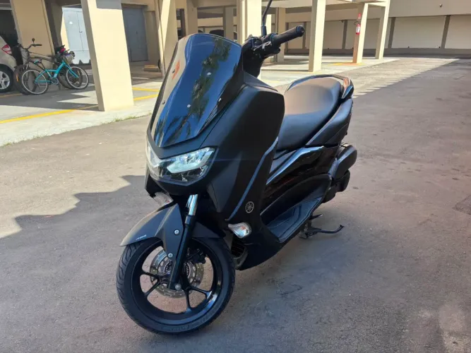 Yamaha N Max 160 22/22 22.000km Inteira revisada  2 pneus Michelin  Óleo Motul trocado