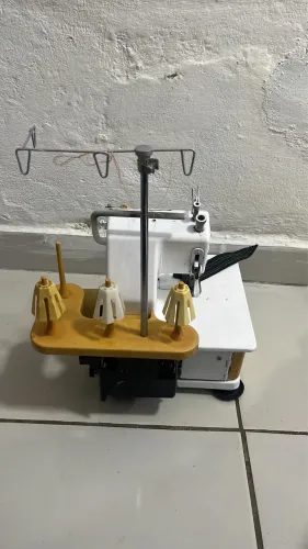 Máquina de costura galoneira