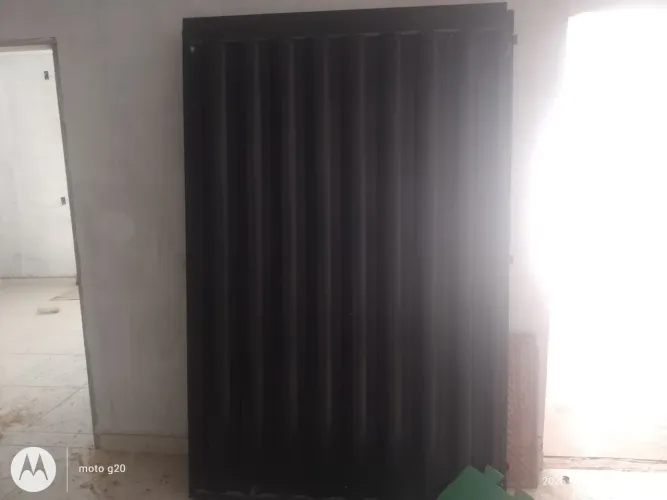 Vendo portão fechado novo