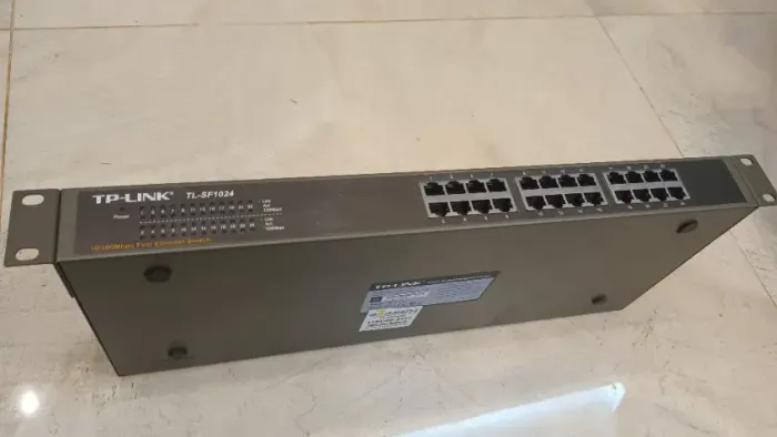 Switch Tp-link Tl-sf1024 24 Portas 10/100 Mbps Rack 19 (Usado)