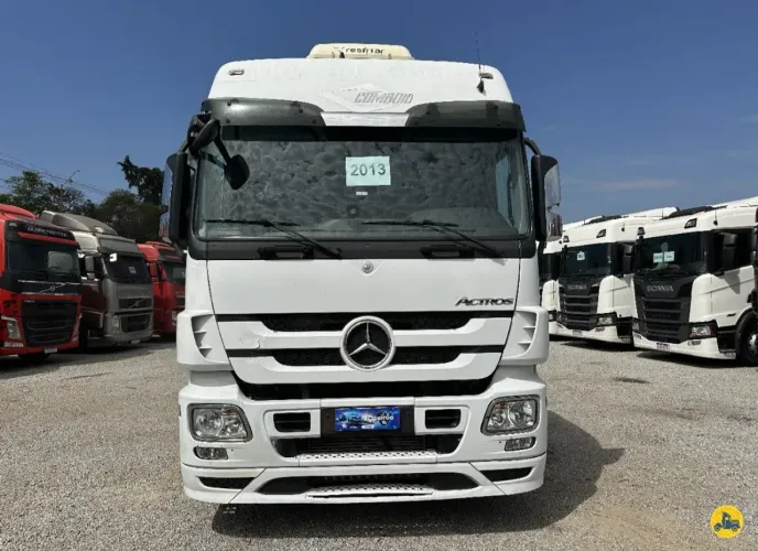 MB ACTROS 2646 6X4<br>2013/2013<br>TETO ALTO<br>AUTOMÁTICO