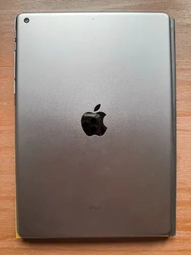 iPad 9ª Geração Wi-Fi 64GB Cinza-Espacial A2602