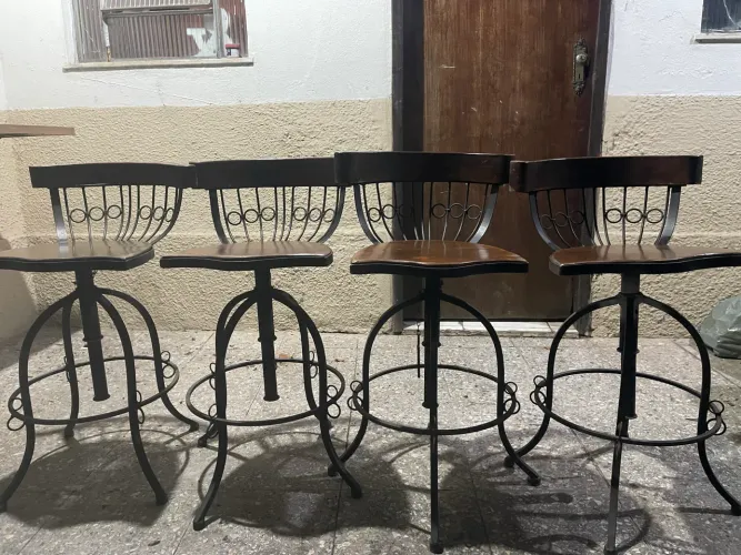 VENDO CADEIRAS RÚSTICAS