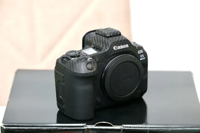 Canon r5 mkii 45 mp