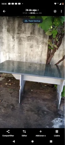 Mesa de ardósia.