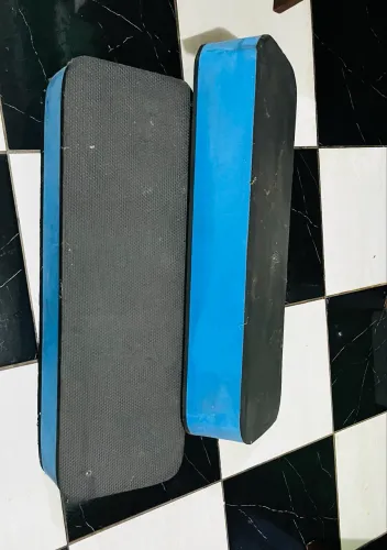 Vendo step de academia 2 grande pô 170 reais
