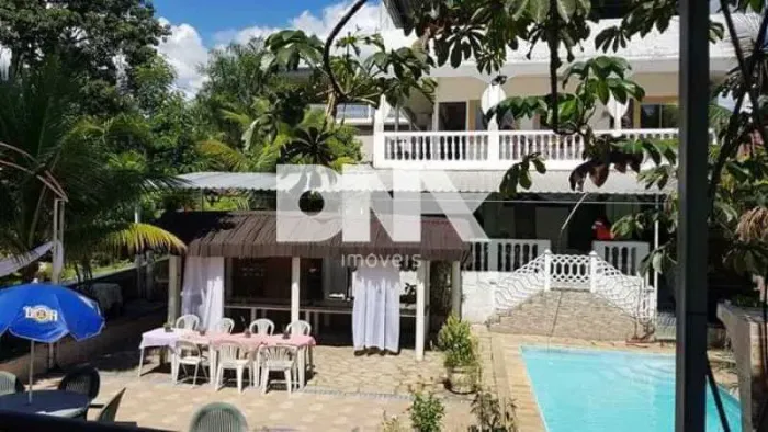 Sitio a venda com serviços de hospedagem, lazer e entretenimento