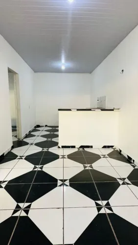 Aluga-se um apartamento no Caranã.