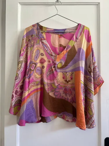 Bata de sedinha estampada 