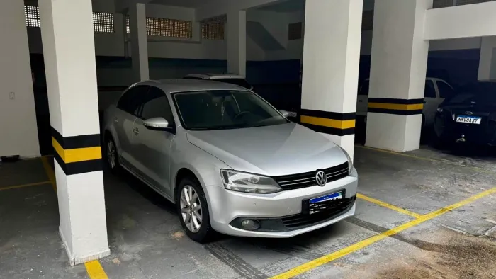Volkswagen Jetta Comfortline 2.0 T.flex 8V 4P Tipt. 2014