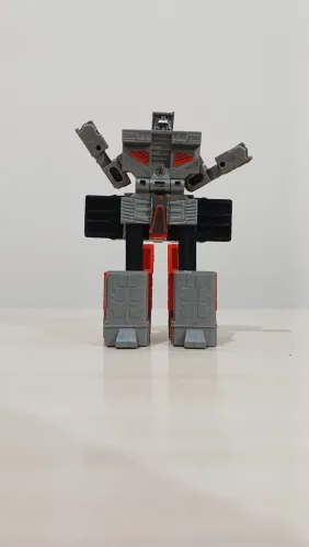 Bonecos Transformers anos 90