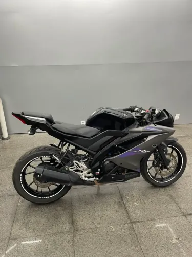 YAMAHA YZF - R15