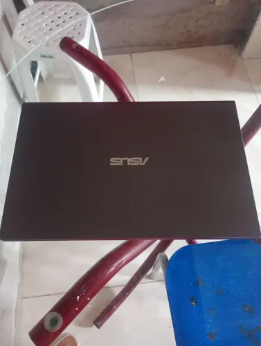 Vendo notebook Asus, comprado apenas dois meses, usei muito pouco.