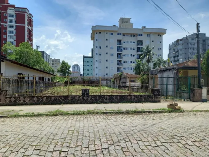 TERRENO no ANITA GARIBALDI com 0 quartos para LOCAÇÃO, 606 m²