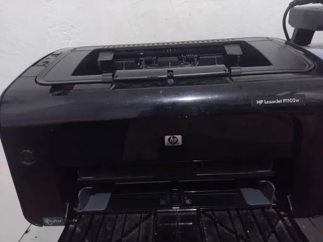 Laser HP LaserJet Pro P1102w com Wi-Fi