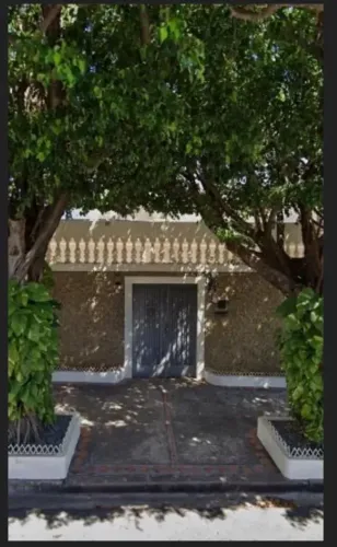 CASA OU PONTO COMERCIAL, REGIÃO GOIABEIRAS E QUILOMBO, 5 SUÍTES, 2 CLOSET E JACUZZI, ALTO 