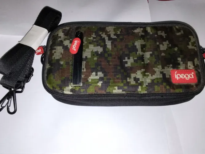 Bolsa Camuflada Nintendo Switch Lite com alça seminova