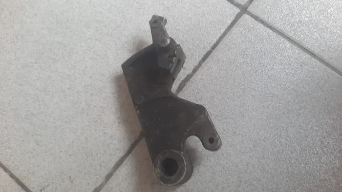 Suporte pinça de freio  traseiro crosser 150