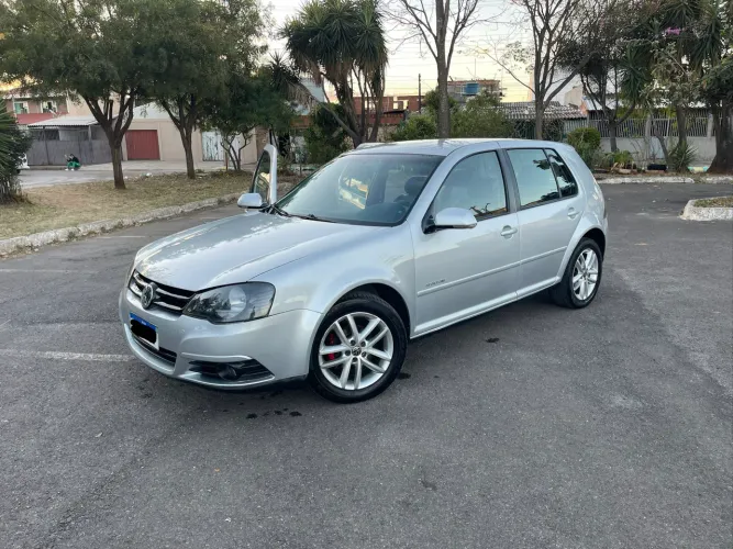 Volkswagen Golf Sportline 1.6 MI Total Flex 8V 4P 2011