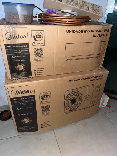 Ar-condicionado MIDEA 12 mil btu(NOVO) + kit instalação 