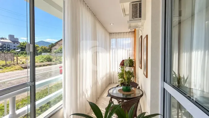 Apartamento de 1 dormitório no Pântano do Sul