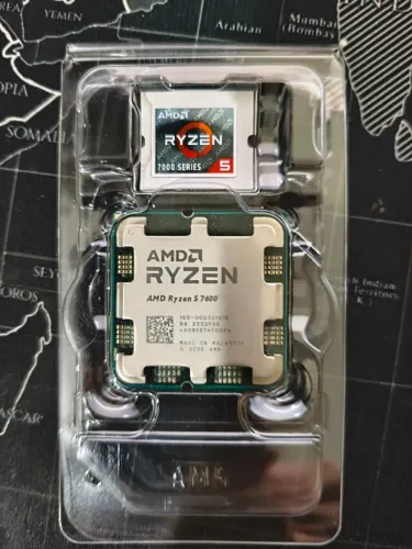 Processador Ryzen 7600 com cooler, na caixa