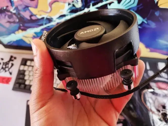 CPU Cooler para Processador AMD Ryzen 3, Ryzen 5, Ryzen 7 Wraith Stealth, 92mm, AM4