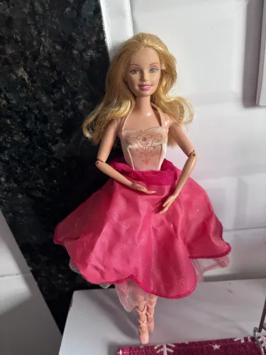 Barbie Genevieve 12 princesas bailarinas 