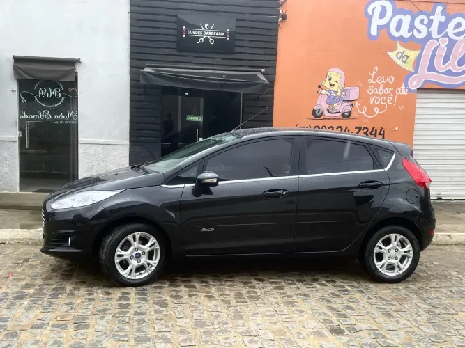Ford Fiesta 1.5 16V Flex Mec. 5P 2014