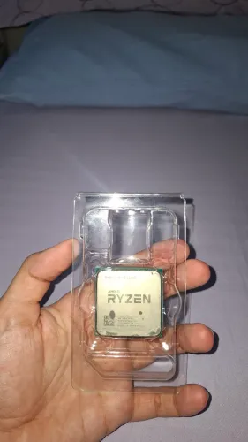 Ryzen 3 3200g - USADO