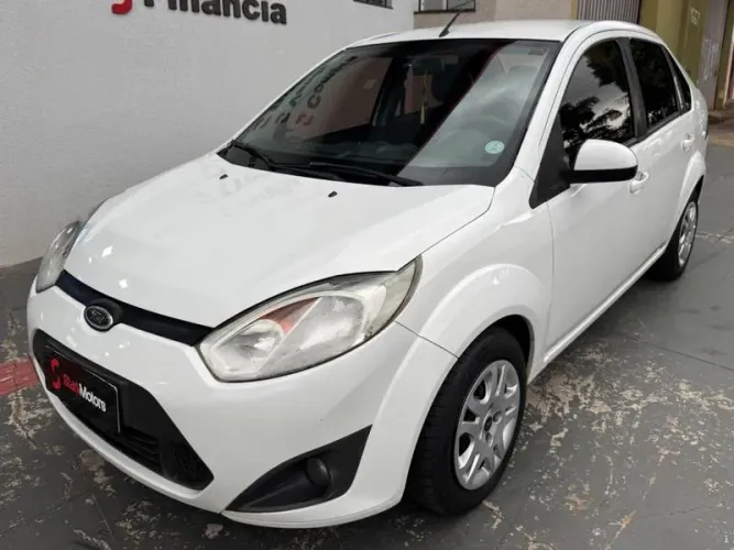 Ford Fiesta SE 1.6 8V Flex 5P 2014