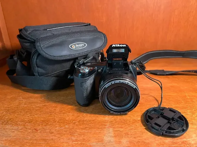 Câmera Digital Nikon Coolpix L110 - SEM TESTE - COM BOLSA PARA TRANSPORTE INCLUSA