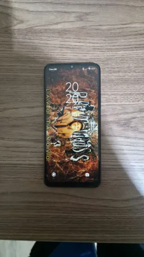 Celular POCO C65