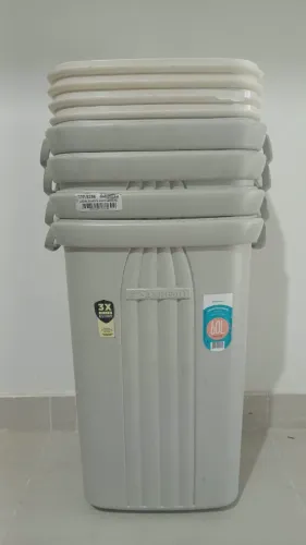 04 lixeiras Sanremo 60L basculante