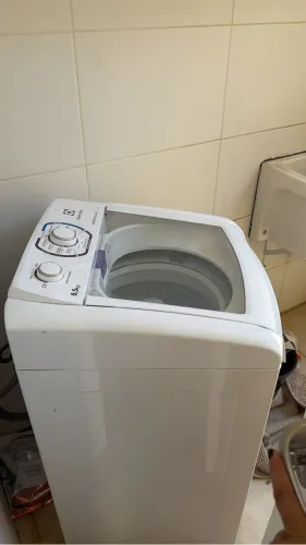 VENDO ITENS DE CASA ( geladeira, CAMA, TV)