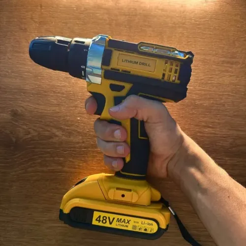? Parafusadeira e Furadeira 48V - 2 Baterias + Maleta - Nova ?