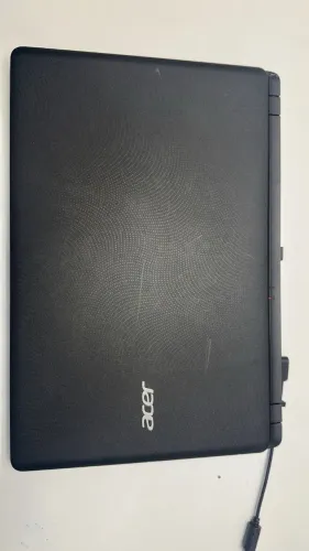 Nome do Dispositivo DESKTOP-1UMVU9H Processador Intel(R) Core(TM) i3-7100U CPU @ 2.40GHz  