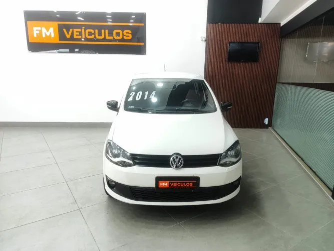 Volkswagen Fox Selecao 1.6 Total Flex 8V 5P 2014