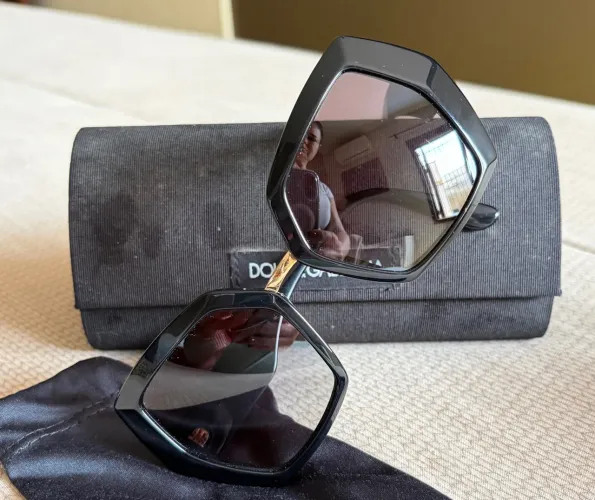 Óculos solar Dolce e Gabbana preto