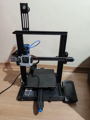 Ender 3 v2 + sensor de eixo z + mod de hotend + plate holografica + kit de bicos + guia