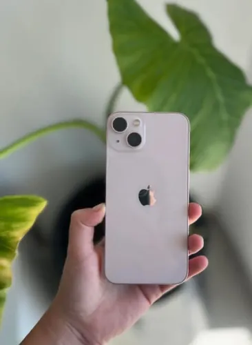 iPhone 13 funcionando perfeitamente