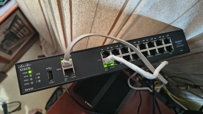 Roteador cisco RV345 16 portas LAN gigabit, dual wan gigabit