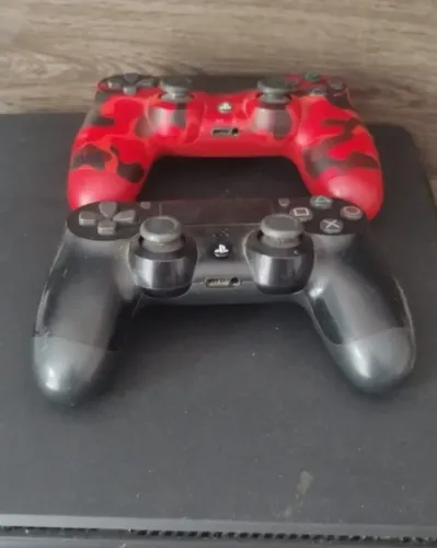 PLAYSTATION 4 SLIM 500GB