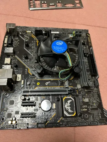 Kit i5 9400f com placa mãe h310 plus gaming br