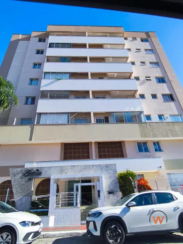 Apartamento de 3 dormitórios disponível para locação em São José/SC